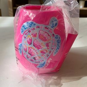 New With Tags Lilly Pulitzer Silicone Wine Glass